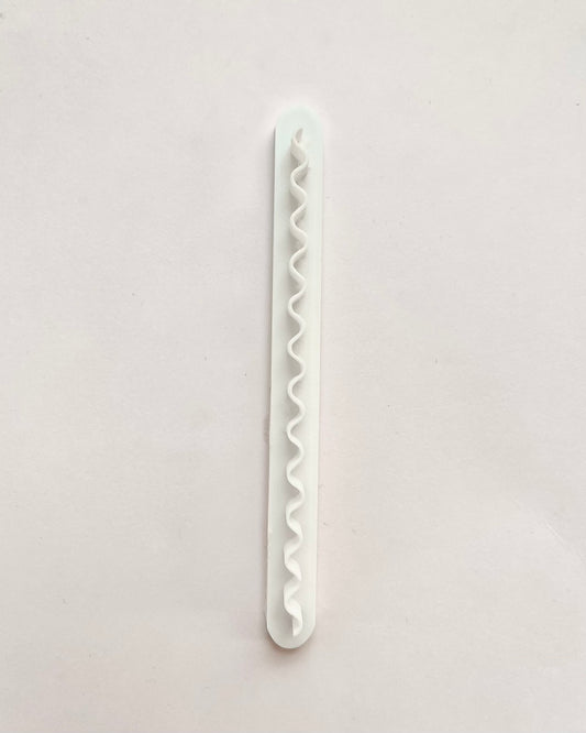 Wavy Patterned Blade