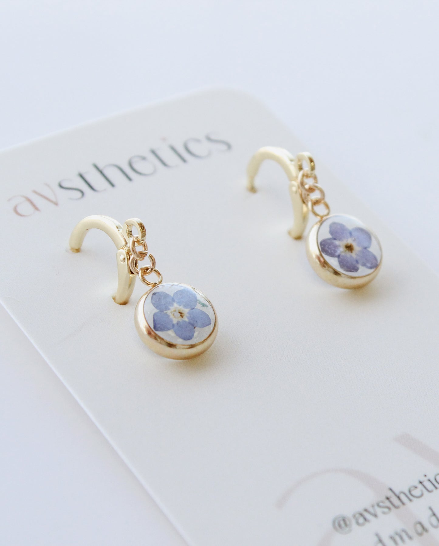 Forget-me-not Huggies - Round