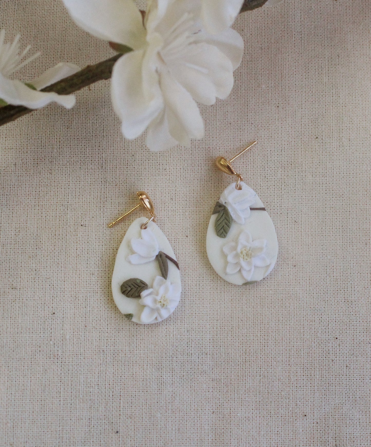 Magnolia - Teardrops