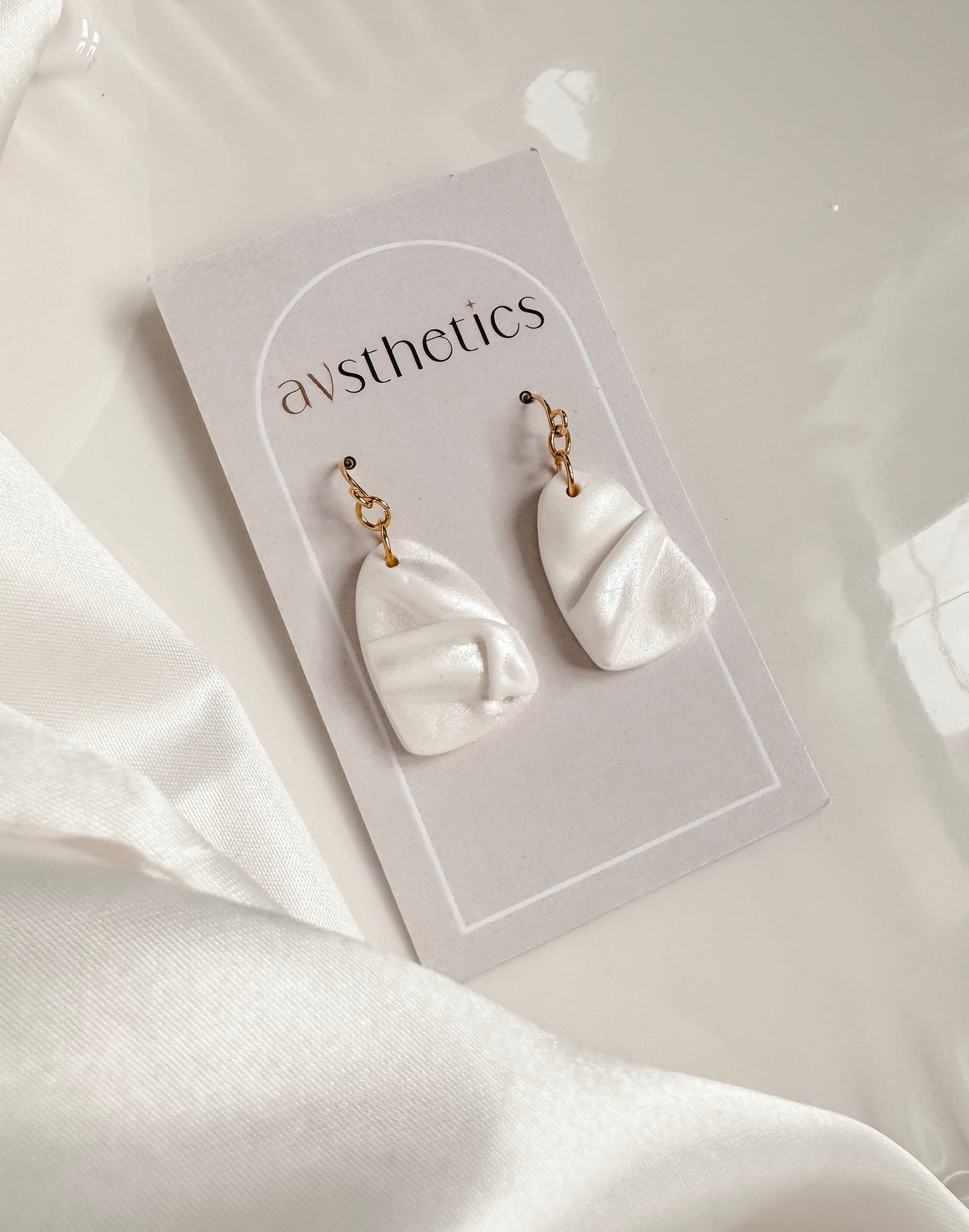 Silk - Pointed Arches