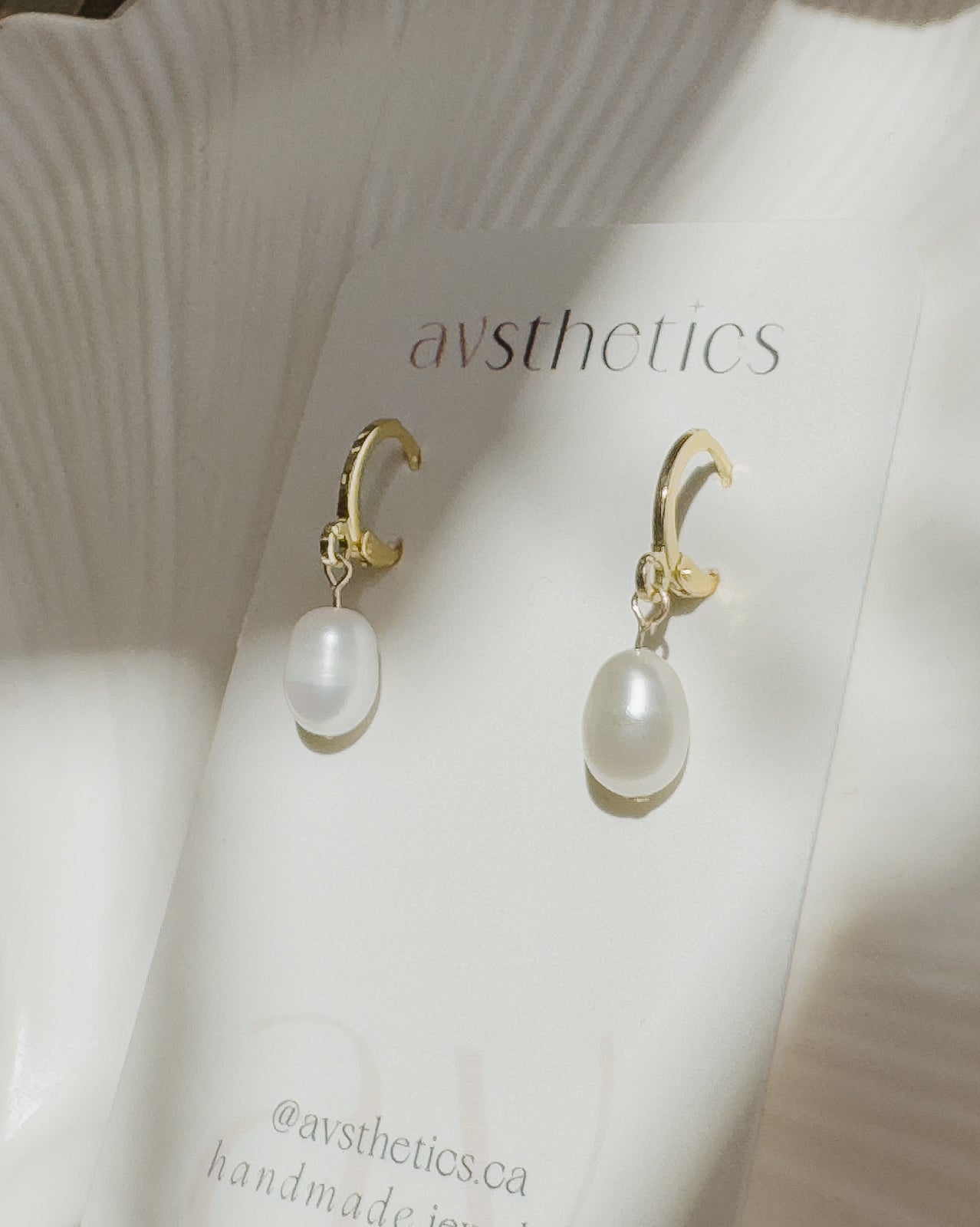 Mia | Freshwater Pearl Huggies