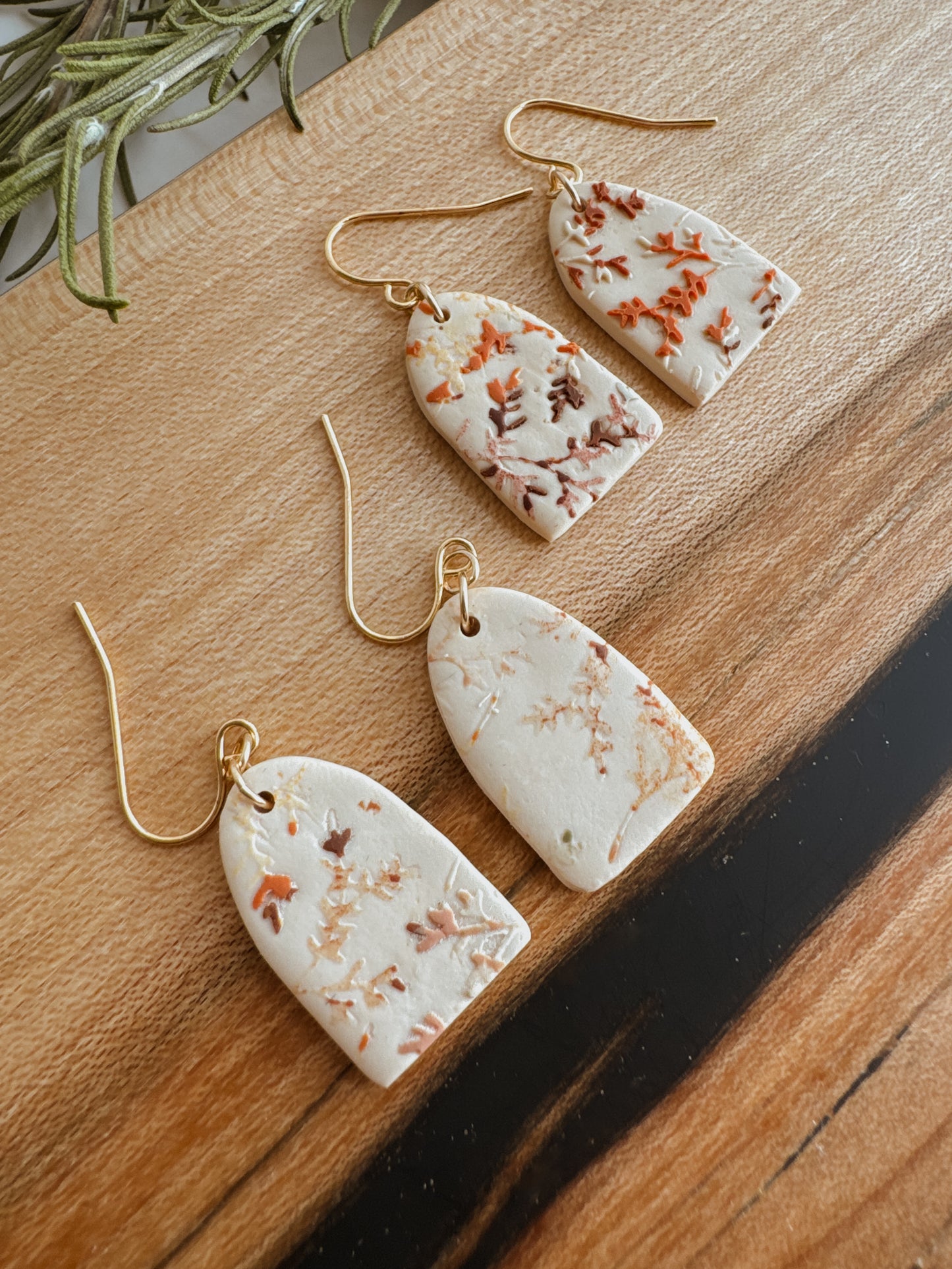 Audrey - Pointed Arches