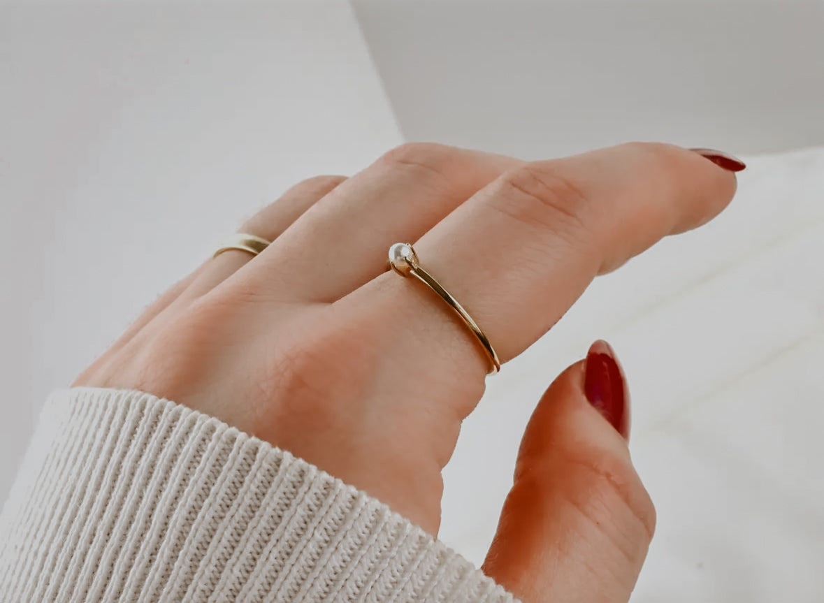 Solitaire Pearl Ring