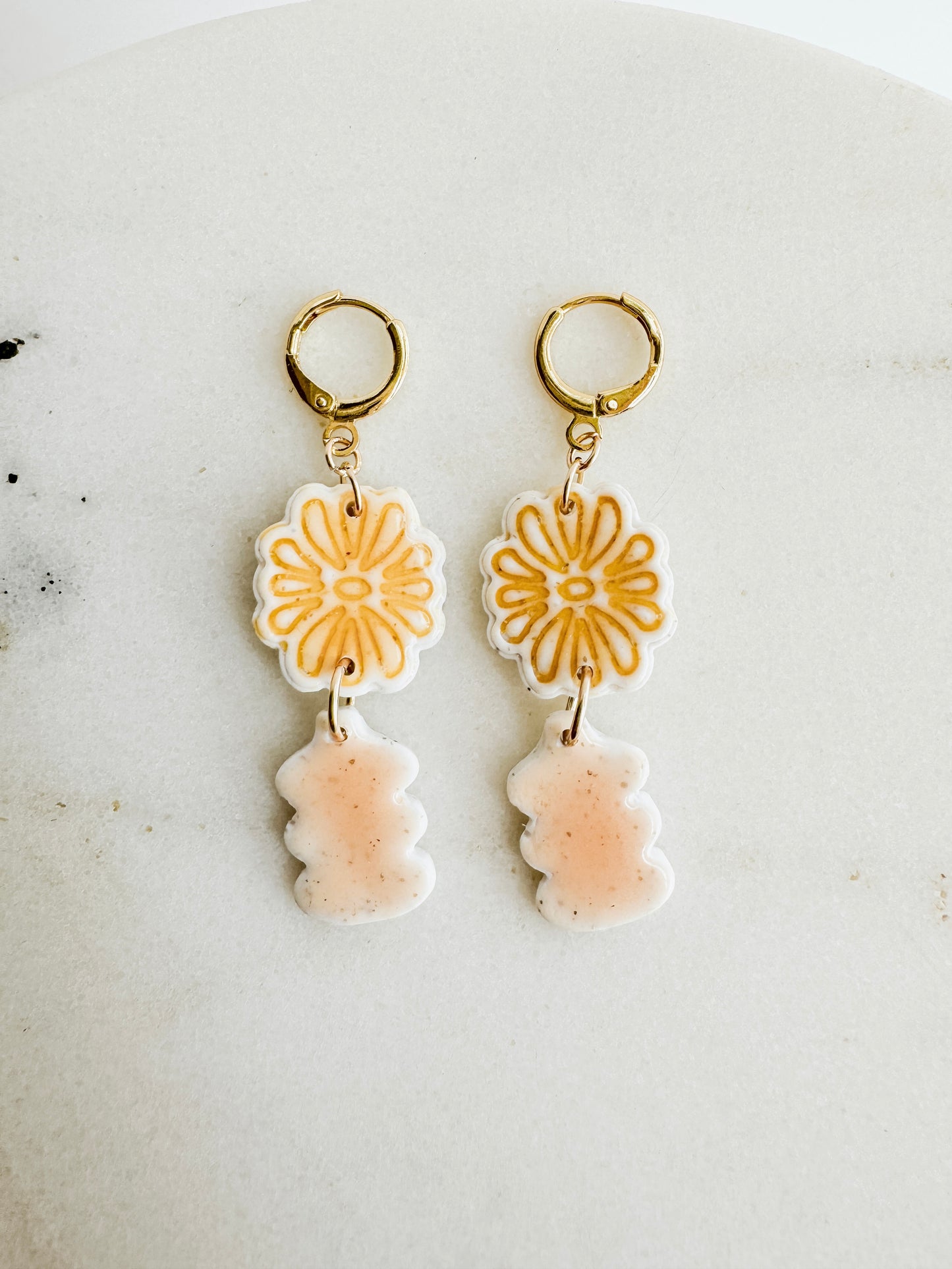 Marigold Vase Huggies