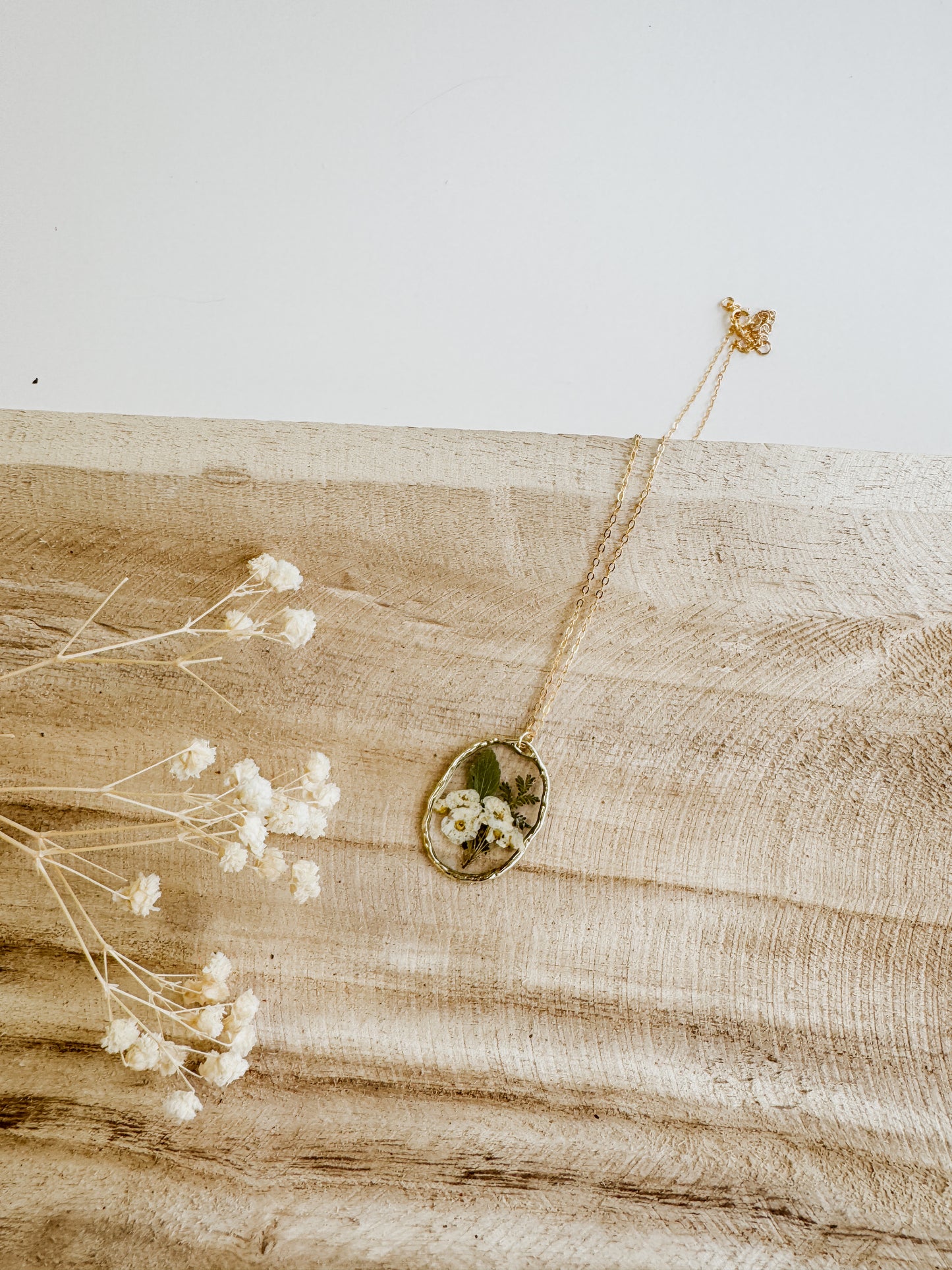 “Secret Garden” Necklace - Assorted White Flowers & Greens, Oval