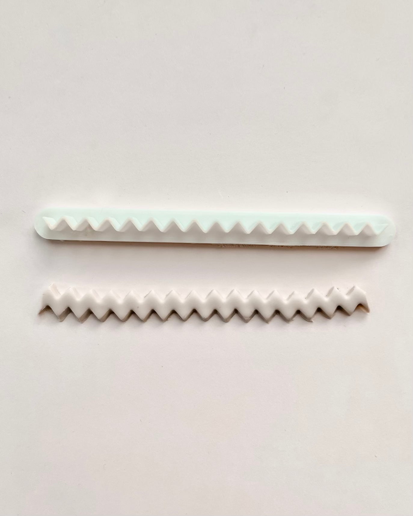 Zigzag Patterned Blade