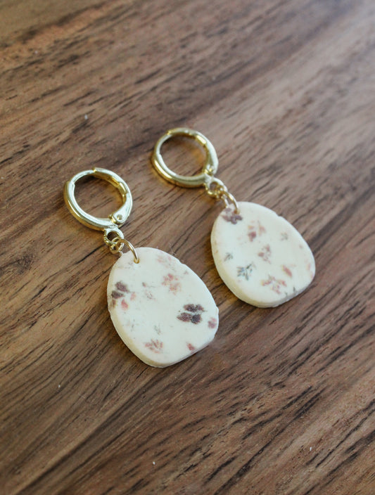 “Elowen” Rounded Arch Huggies