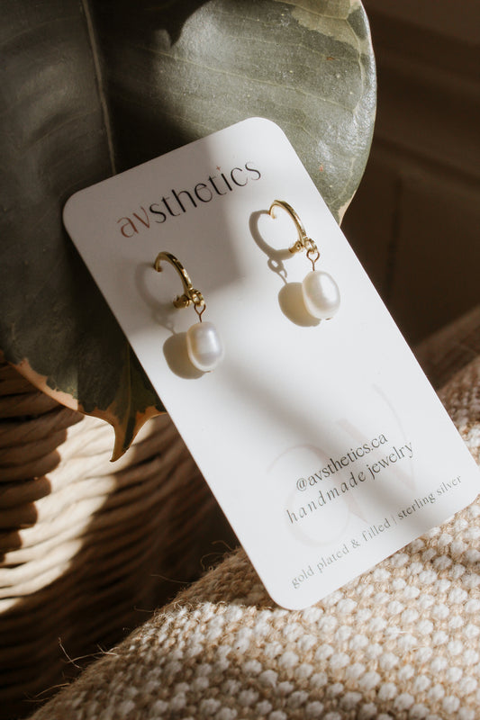 Mia | Freshwater Pearl Huggies