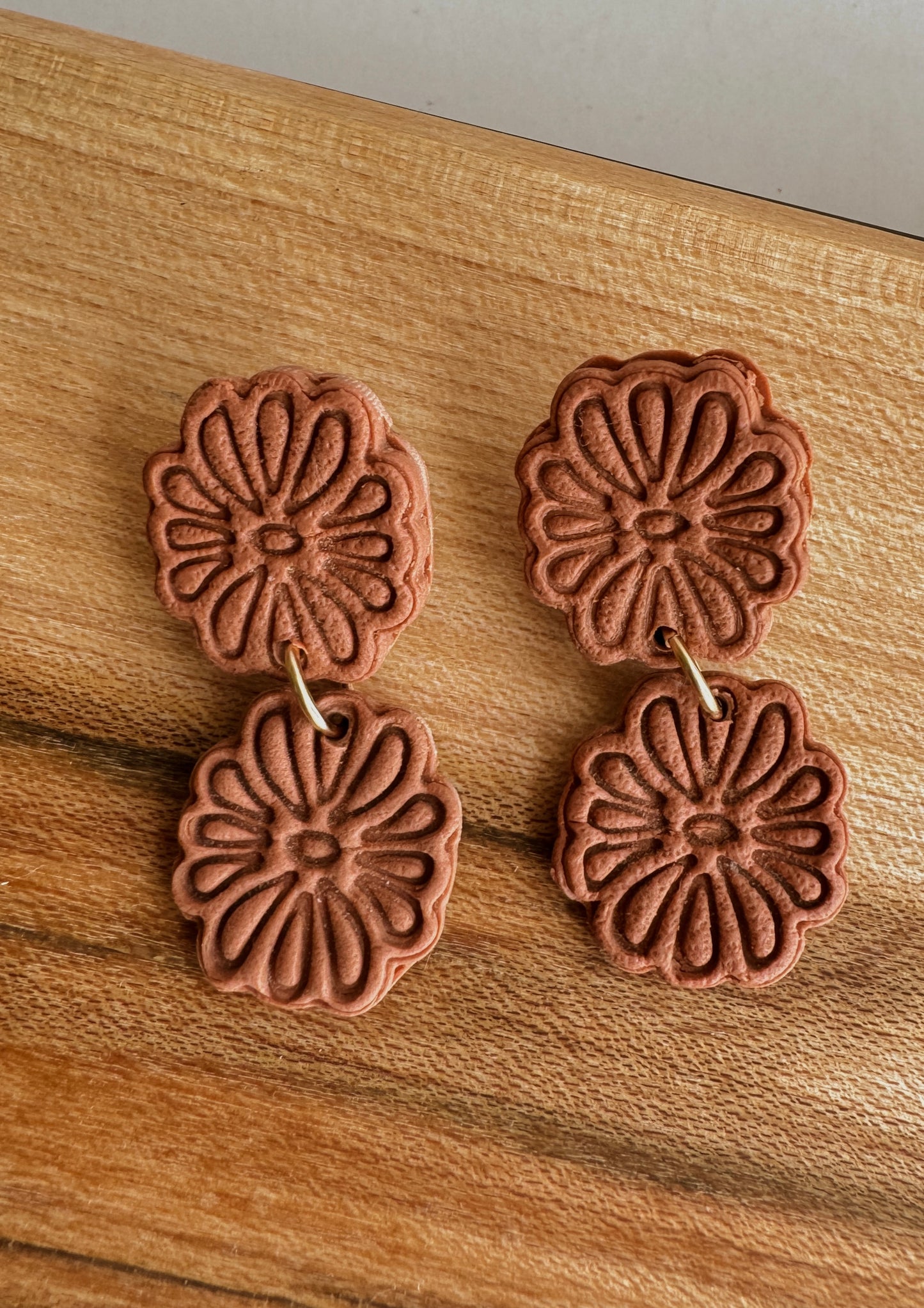 “Matisse” Stacked Flowers - Terracotta