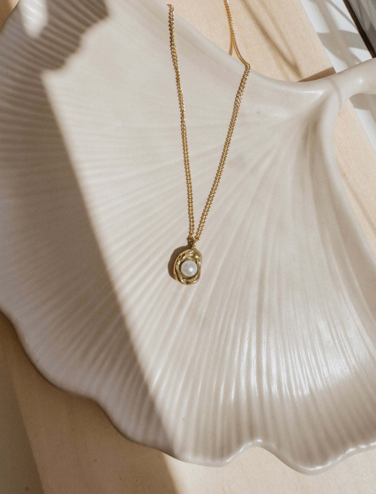 *PRE-ORDER* Oyster Pearl Necklace