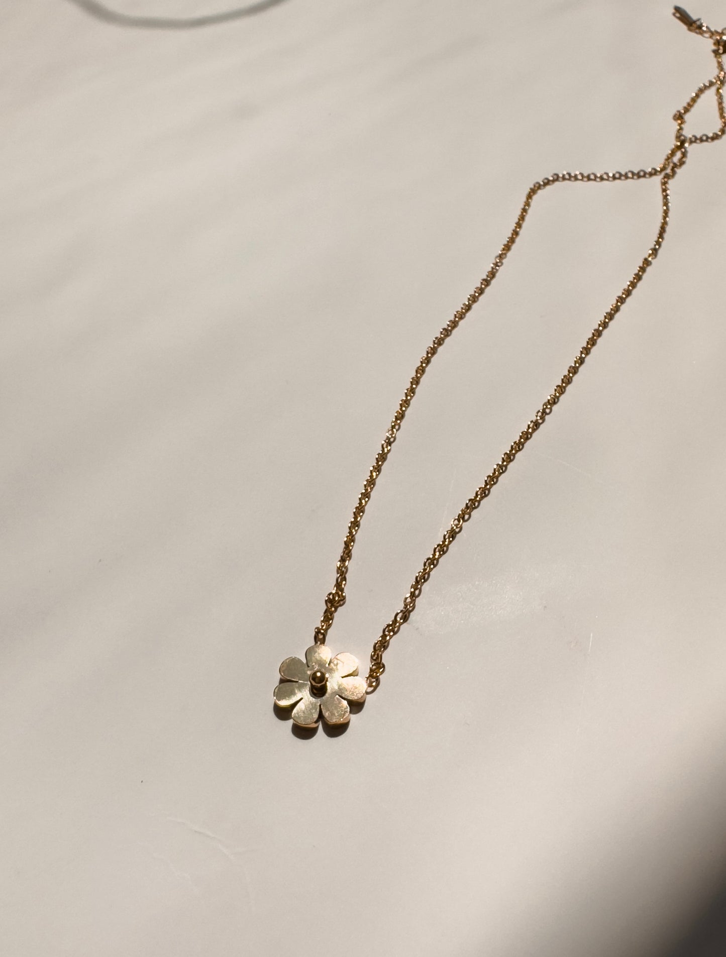 Simple Flower Necklace