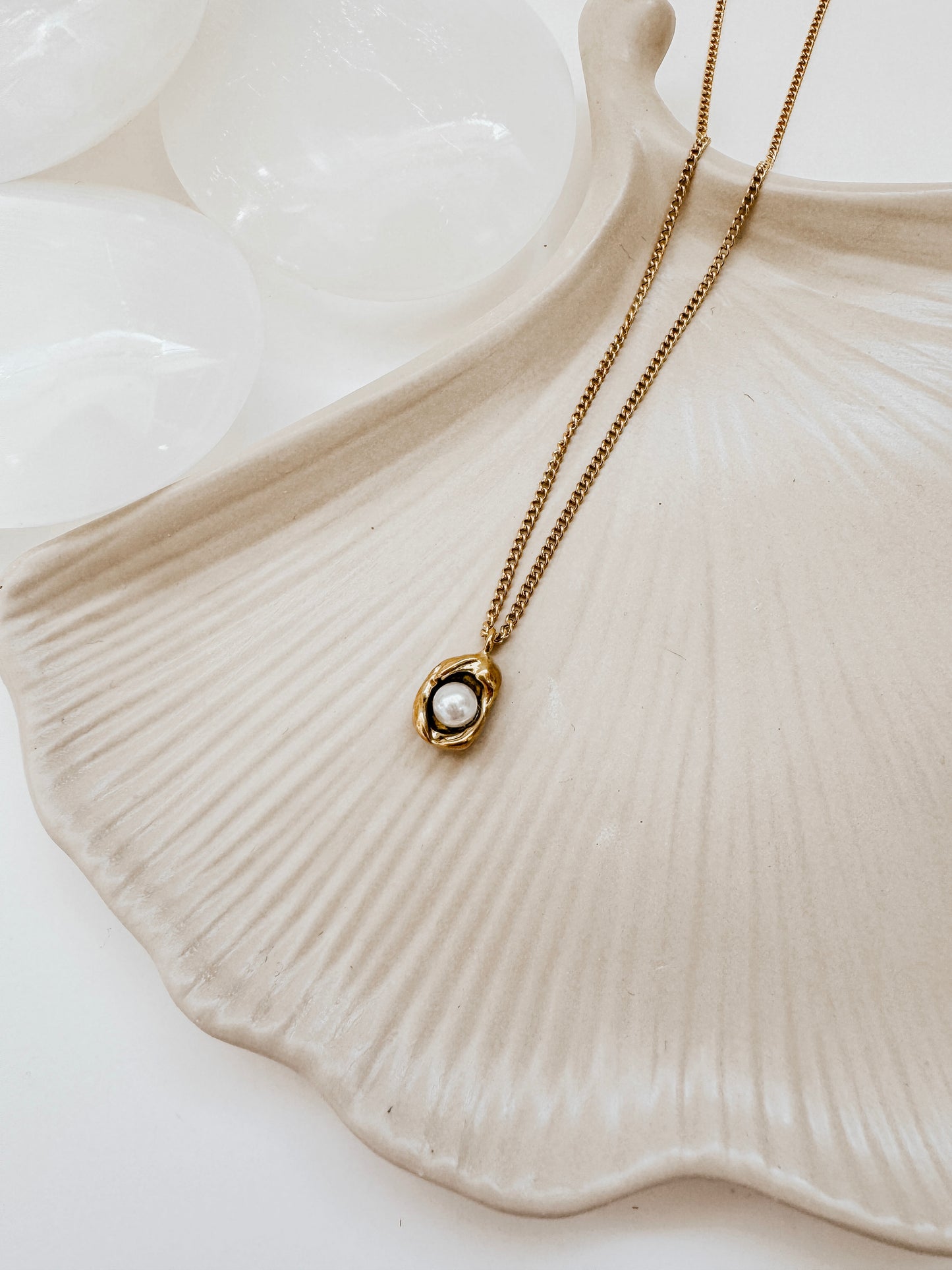 *PRE-ORDER* Oyster Pearl Necklace