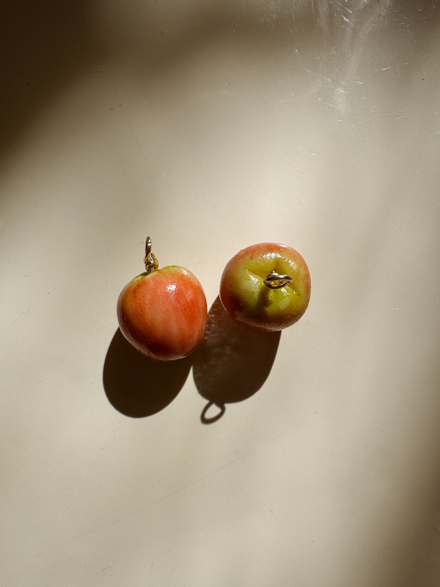 "Honeycrisp" Apple Huggies