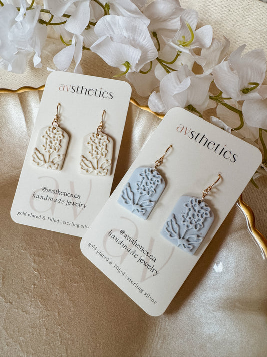 Textured Hydrangea Arch Dangles