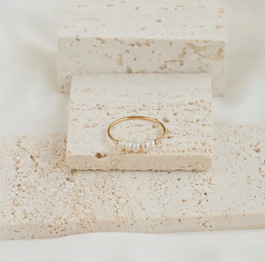 “Mila” Pearl Station Ring