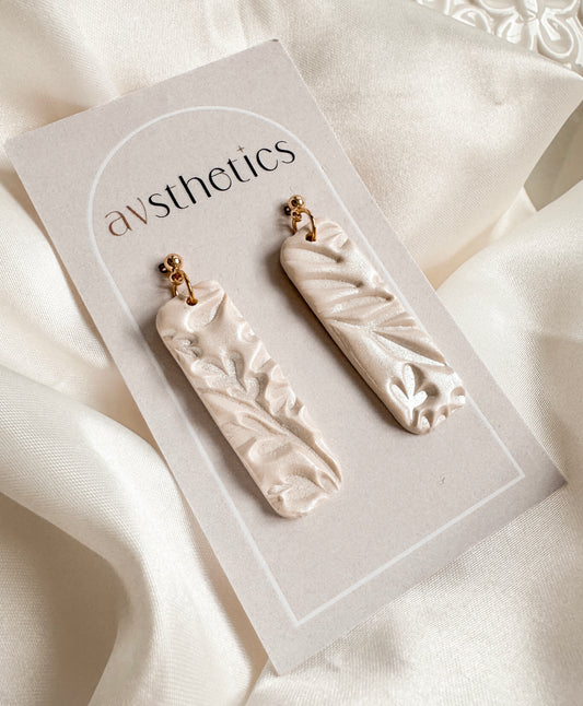 Nicole - Long Rectangles  go