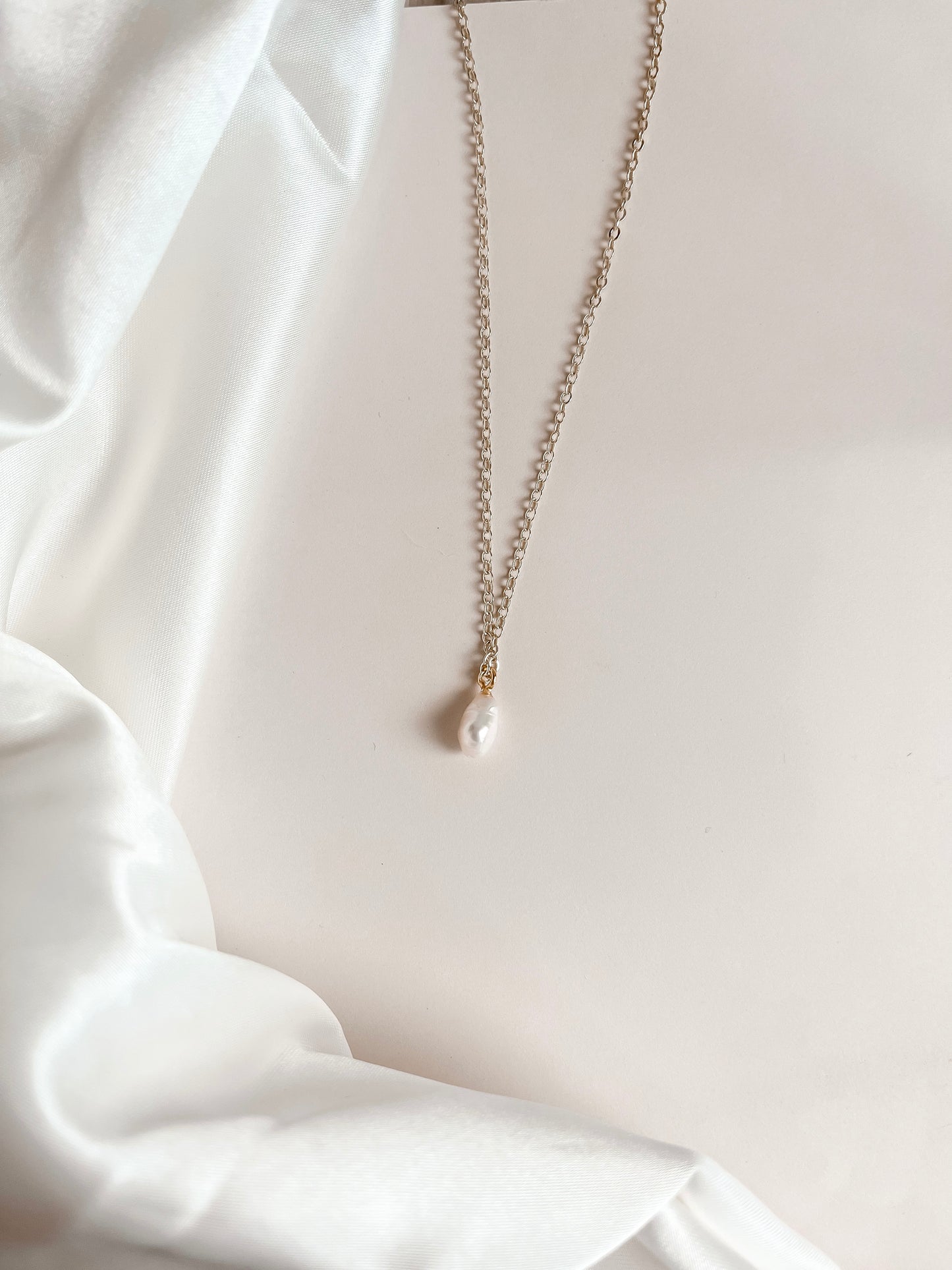 *PRE-ORDER* Mia | Freshwater Pearl Pendant Necklace